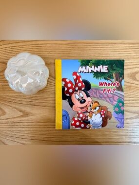 🌿10/$25 • Disney Minnie Where’s Fifi? Paperback